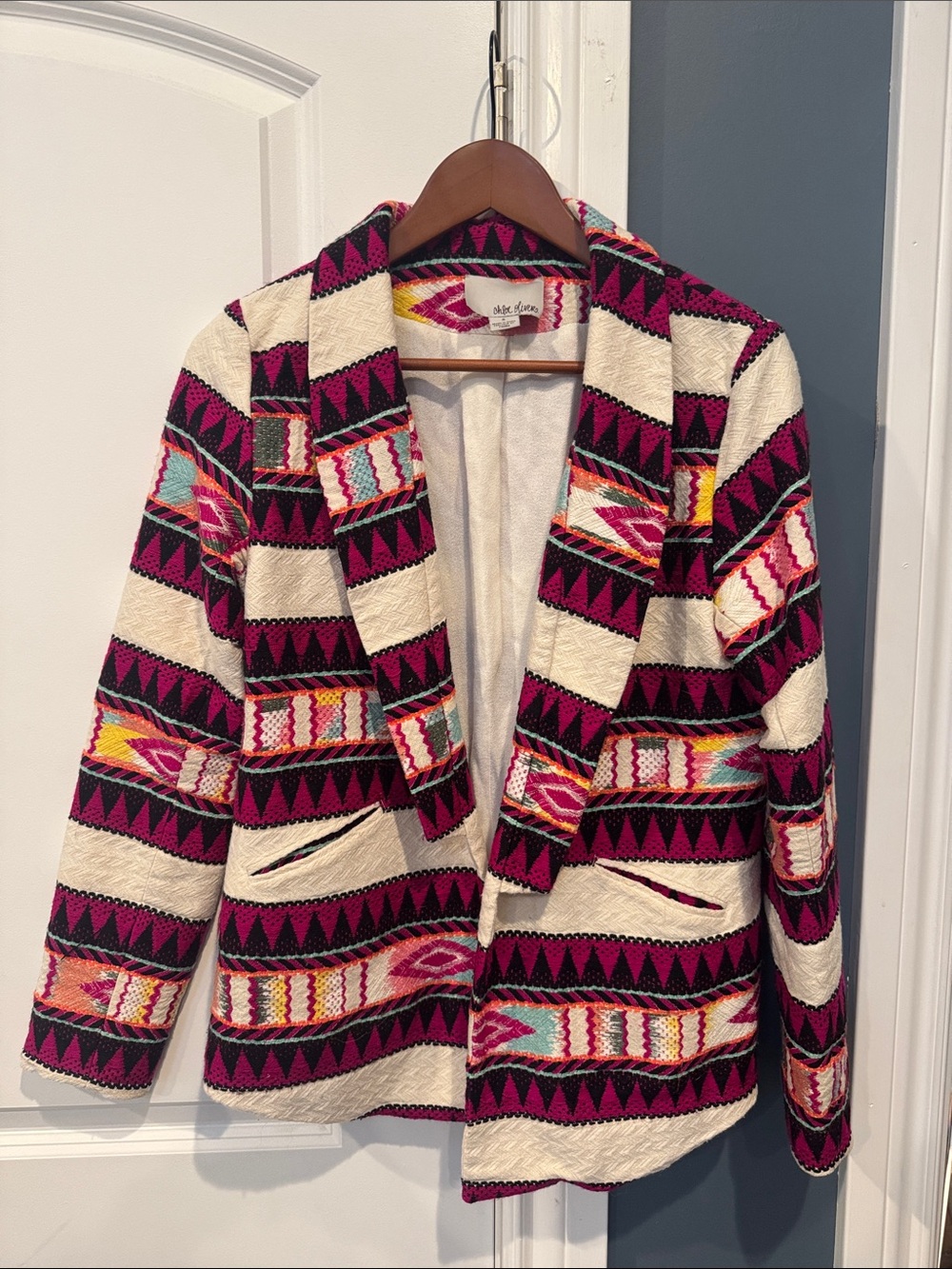 Chloe Oliver Anthropologie Aztec Pattern Open blazer jacket small